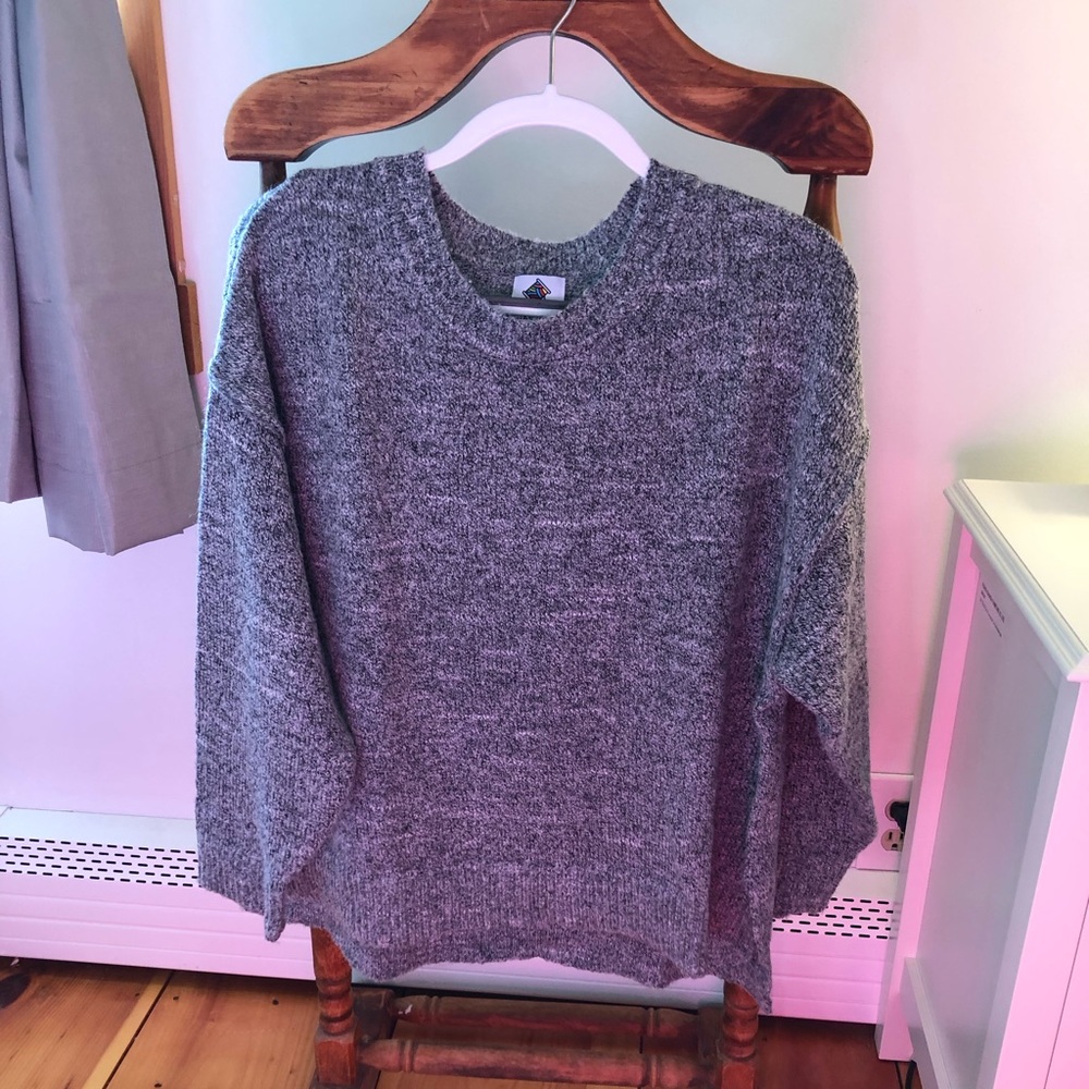 Like new heather charcoal grey sweater size XL
